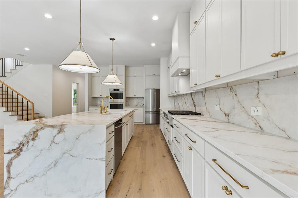MOUNT AUBURN - Residential
