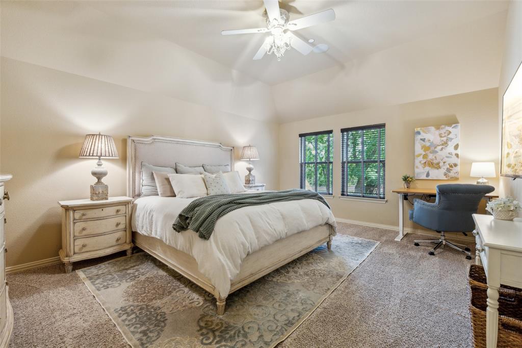 Waters Edge At Hogans Glen Ph - Residential