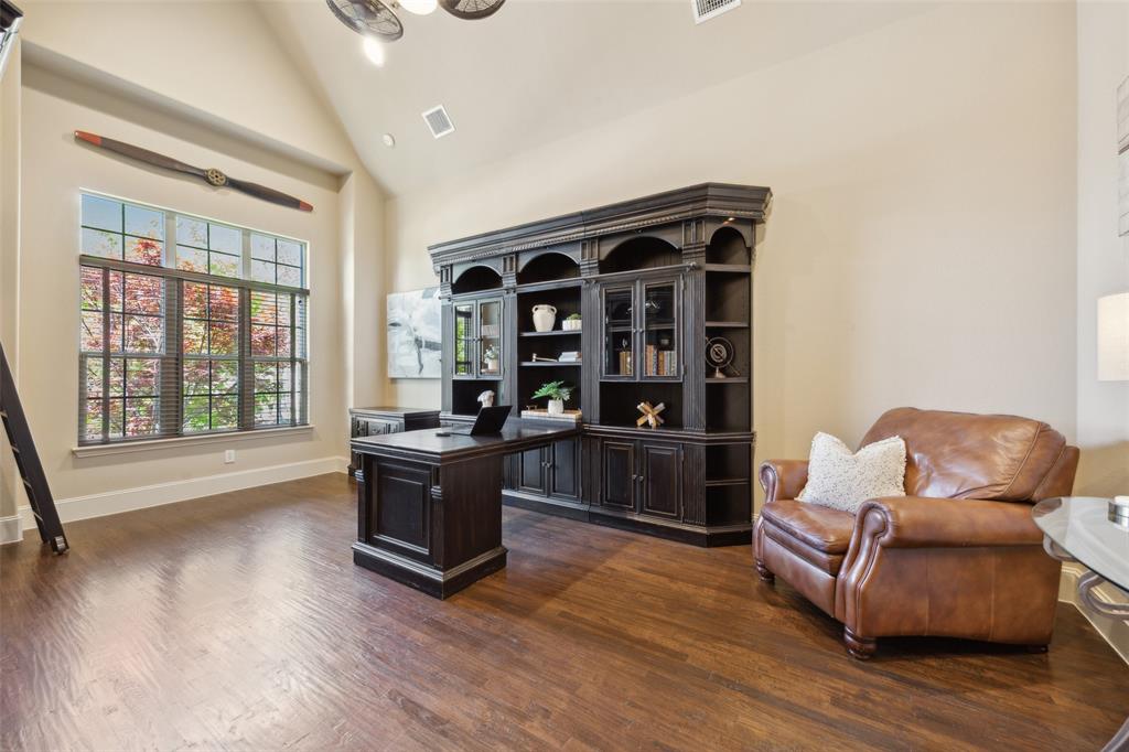 Waters Edge At Hogans Glen Ph - Residential