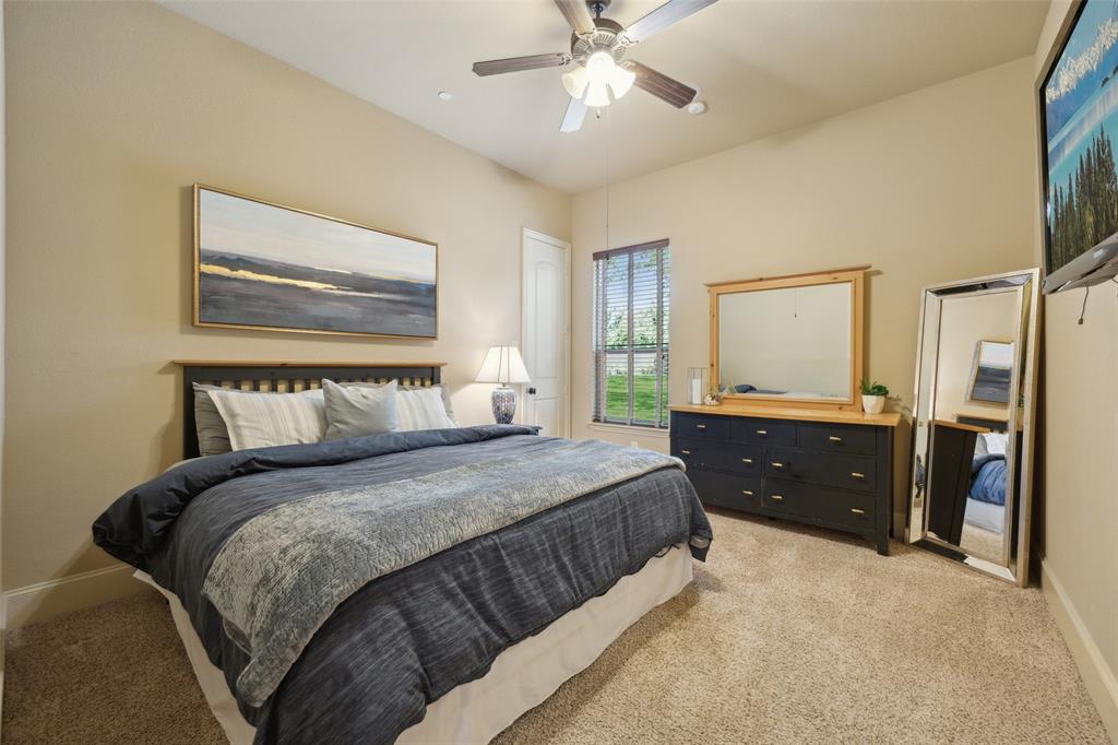 Waters Edge At Hogans Glen Ph - Residential