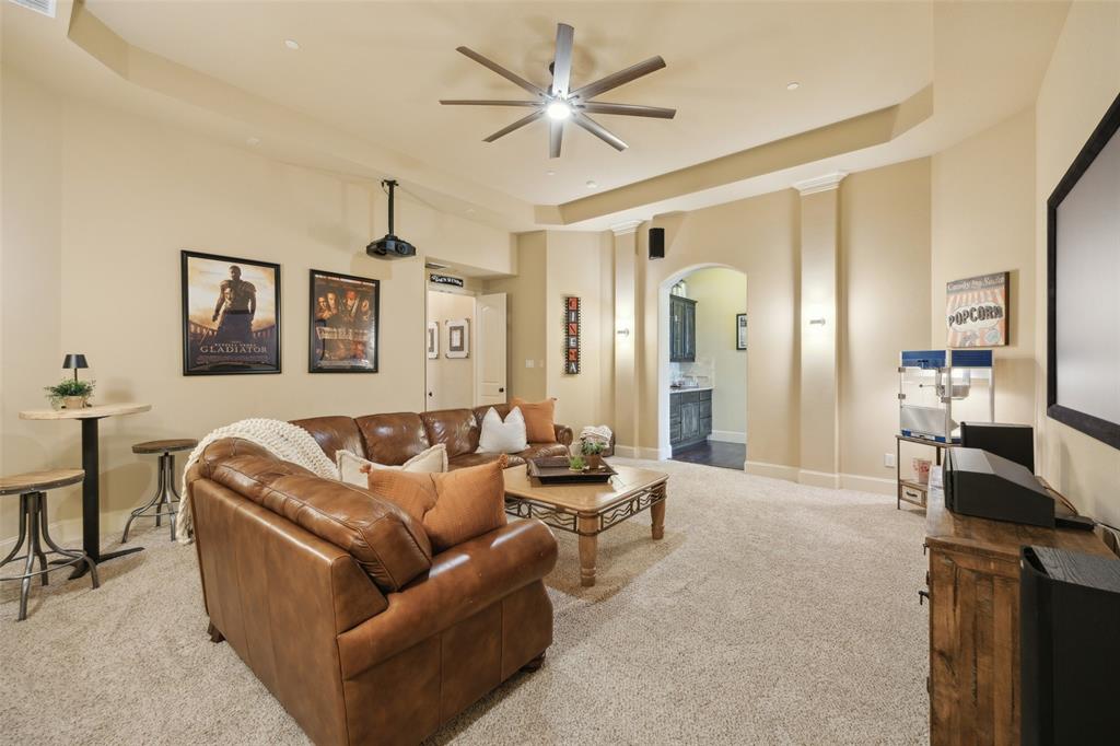 Waters Edge At Hogans Glen Ph - Residential