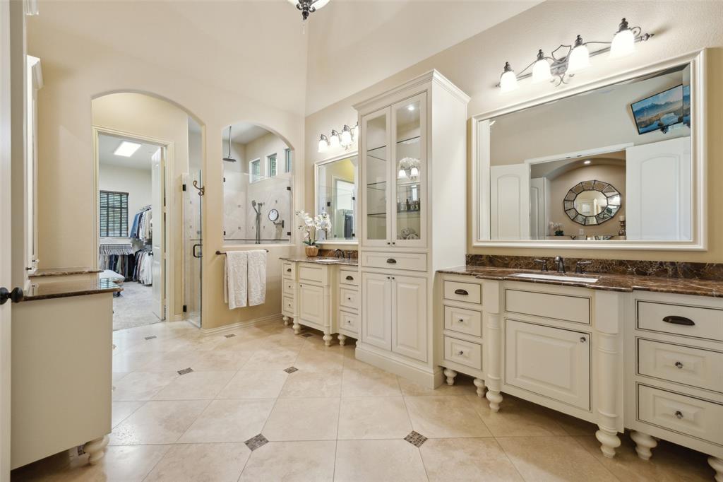 Waters Edge At Hogans Glen Ph - Residential