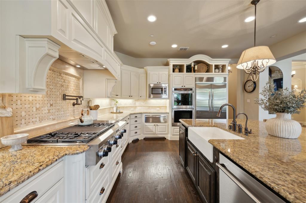 Waters Edge At Hogans Glen Ph - Residential