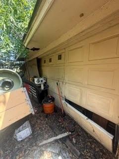 201 Briarwick Lane