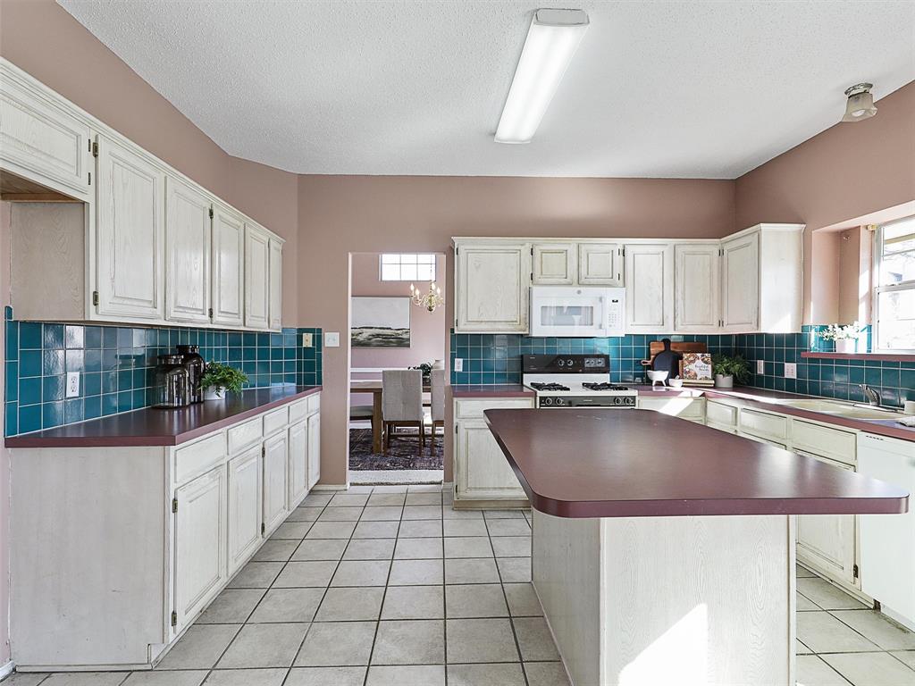 The Woods At Lake Forest - Residential