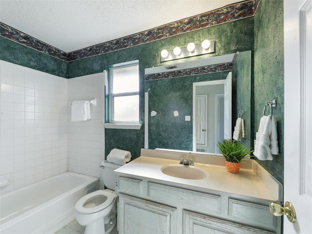 The Woods At Lake Forest - Residential