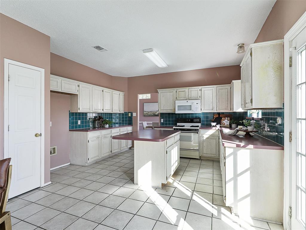 The Woods At Lake Forest - Residential