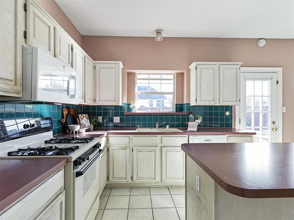 The Woods At Lake Forest - Residential