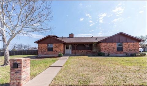 Photo of 2965 Button Willow Parkway, Abilene, TX 79606 (MLS # 21205595)