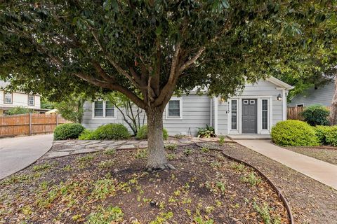 Photo of 4113 Valentine Street, Fort Worth, TX 76107 (MLS # 21165283)