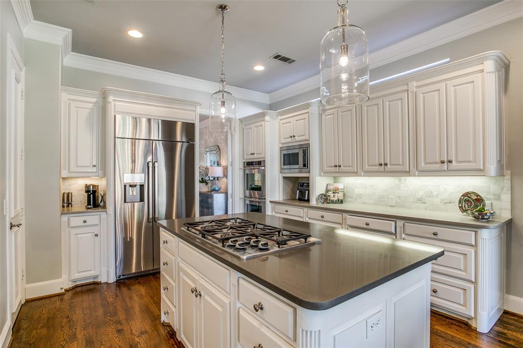 V W Greenwades - Residential