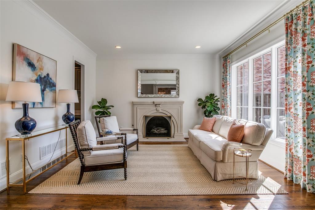 V W Greenwades - Residential