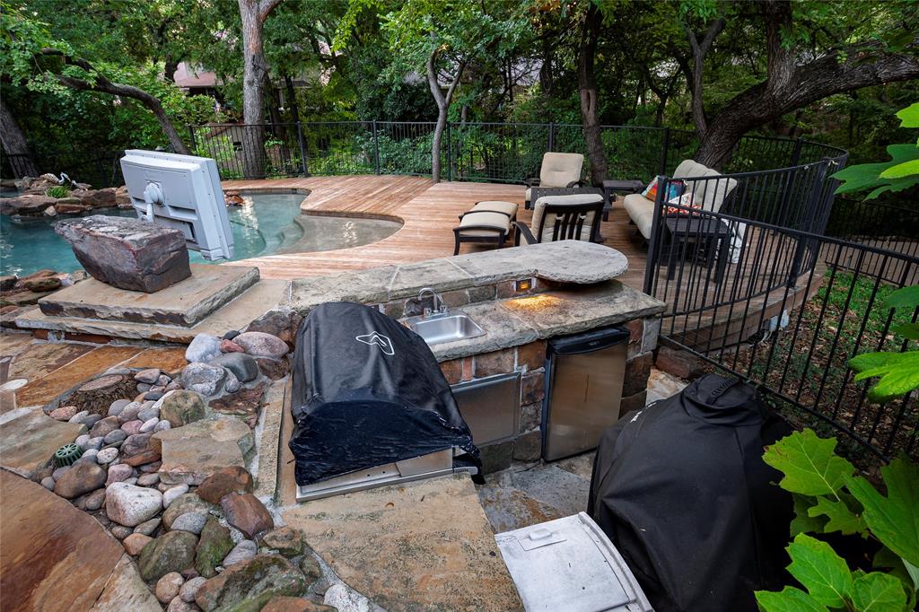 Flower Mound, Texas 75022, United States, 4 Bedrooms Bedrooms, ,4 BathroomsBathrooms,Residential,Pending,198532