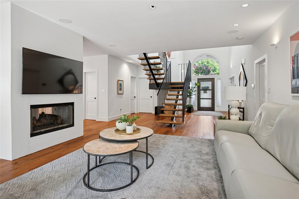 Flower Mound, Texas 75022, United States, 4 Bedrooms Bedrooms, ,4 BathroomsBathrooms,Residential,Pending,198532