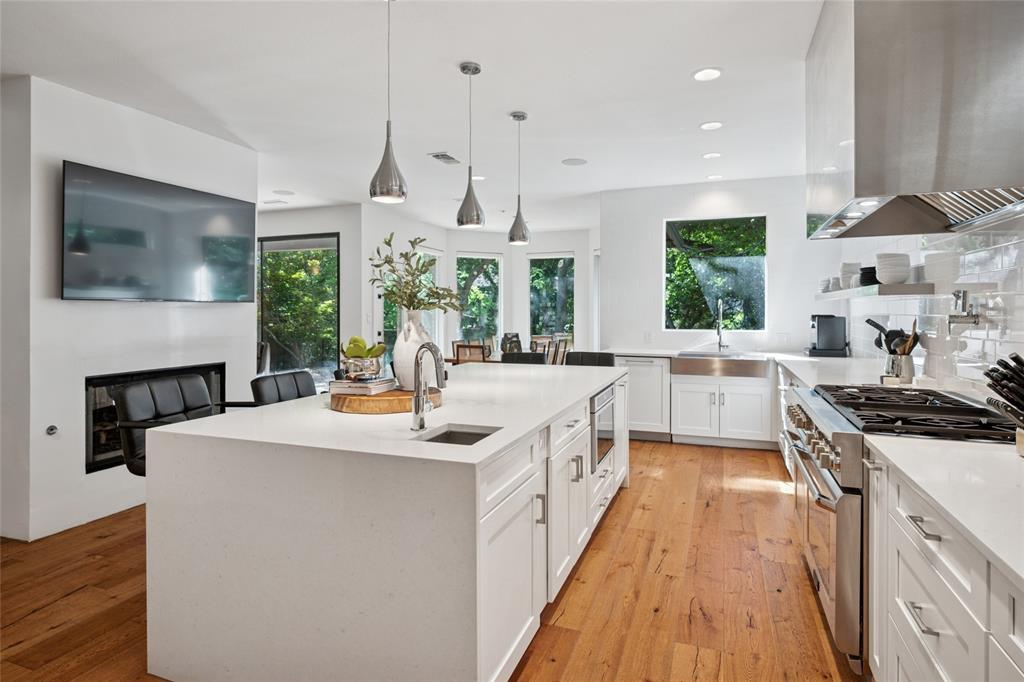 Flower Mound, Texas 75022, United States, 4 Bedrooms Bedrooms, ,4 BathroomsBathrooms,Residential,Pending,198532