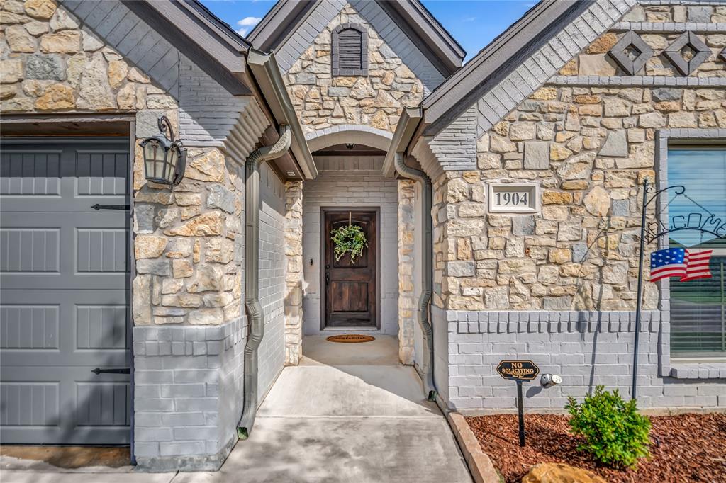 1904 Town Creek Circle