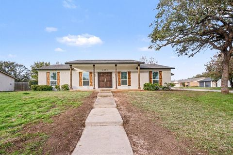 4551 Parkwood Drive Forest Hill TX 76140