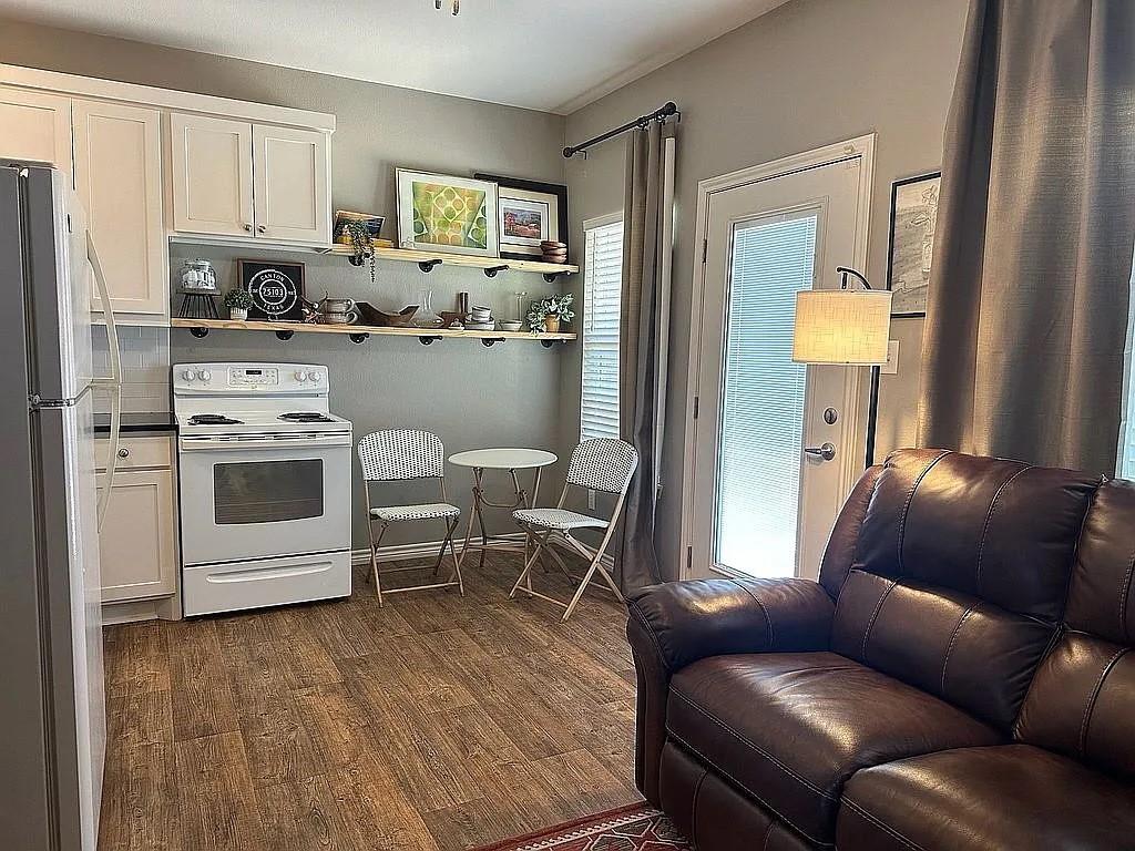 James Douthit Surv Abs #198 - Residential