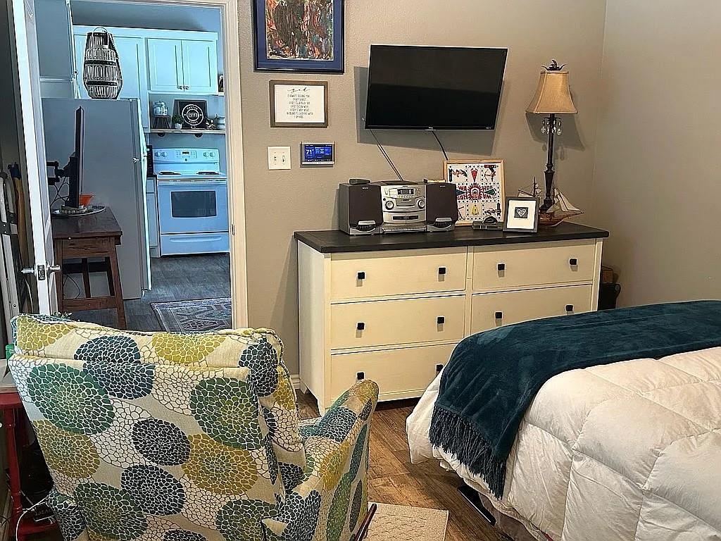 James Douthit Surv Abs #198 - Residential