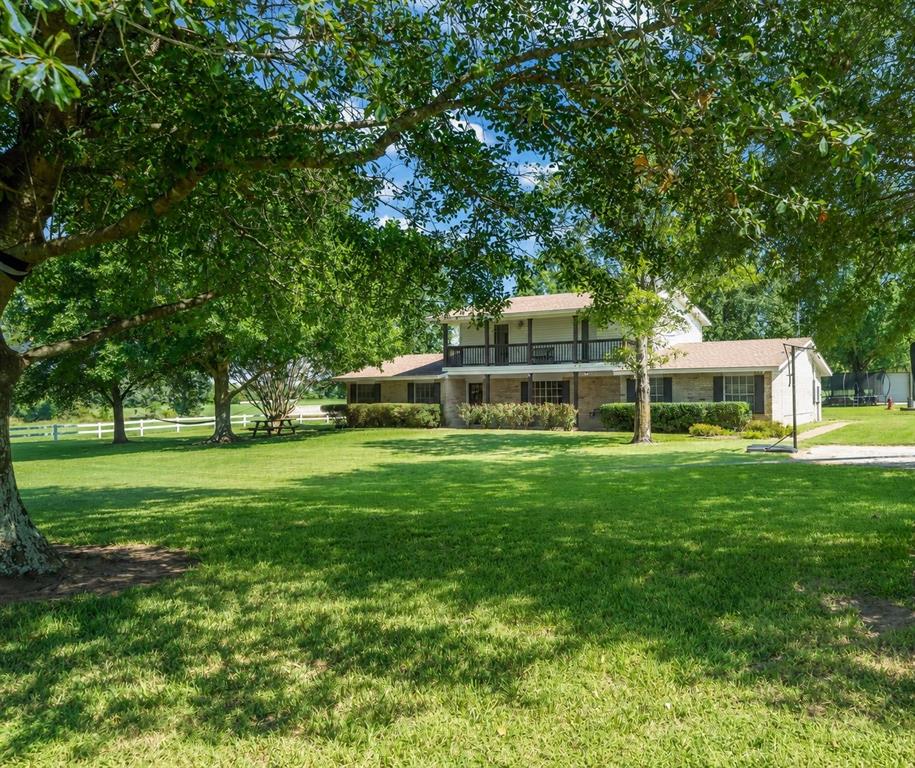 Photo of 893 Vz County Road 4203, Canton, TX 75103 (MLS # 21375027)