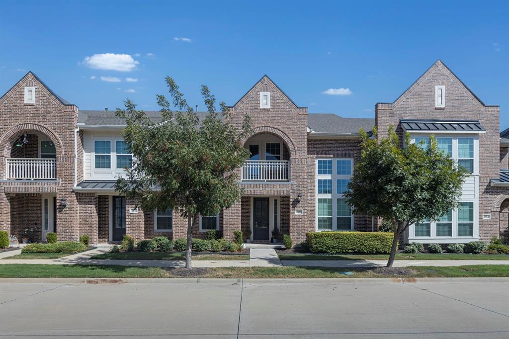 4880 Woodruff Way