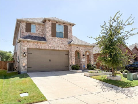 Photo of 1741 Horseshoe Lane, Van Alstyne, TX 75495 (MLS # 21360400)