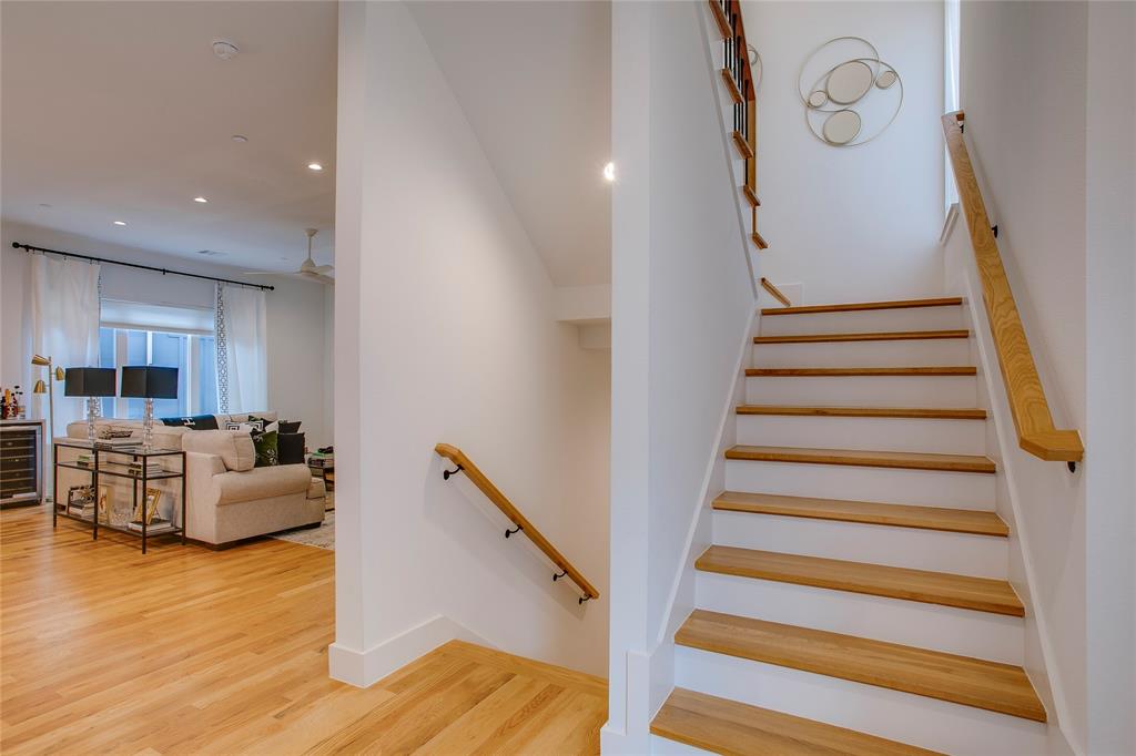 4223-4227 Holland Ave Bldg - Residential