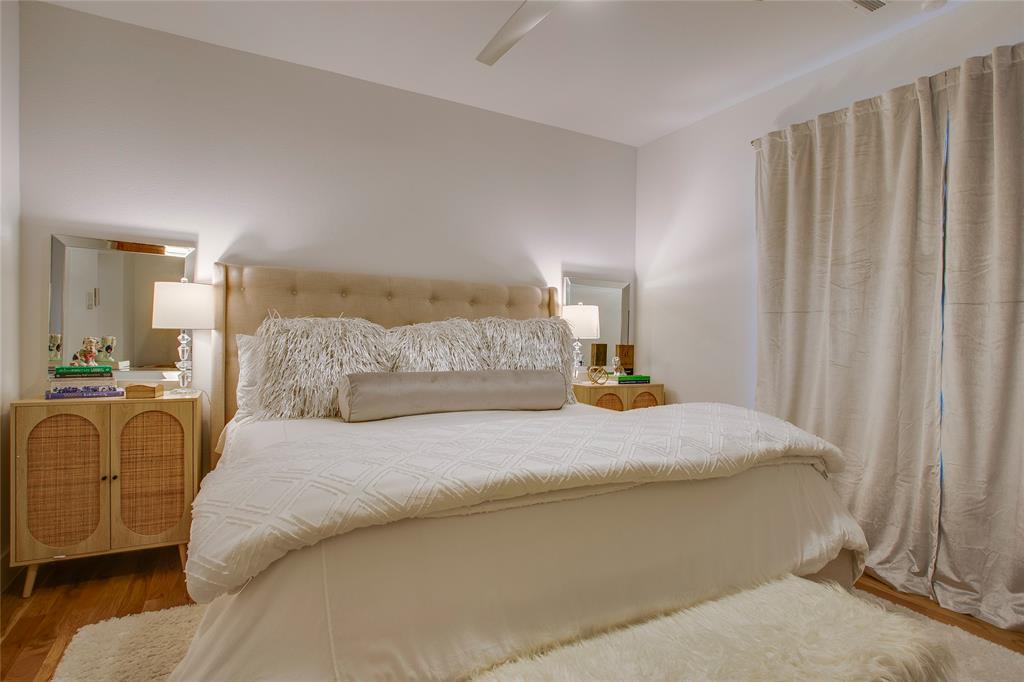 4223-4227 Holland Ave Bldg - Residential