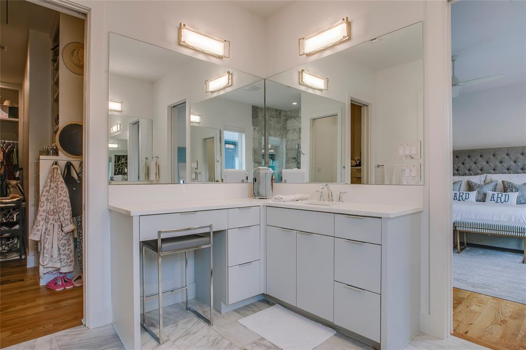 4223-4227 Holland Ave Bldg - Residential