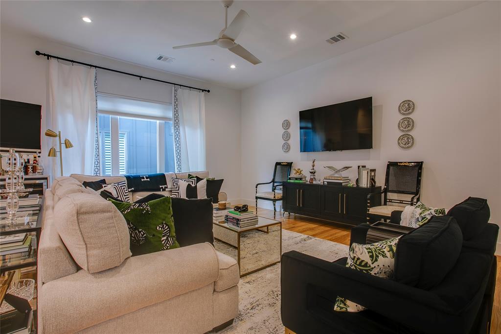 4223-4227 Holland Ave Bldg - Residential