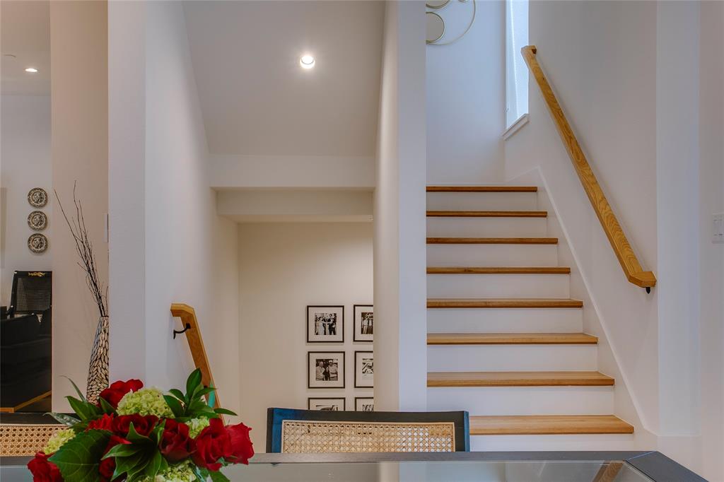 4223-4227 Holland Ave Bldg - Residential