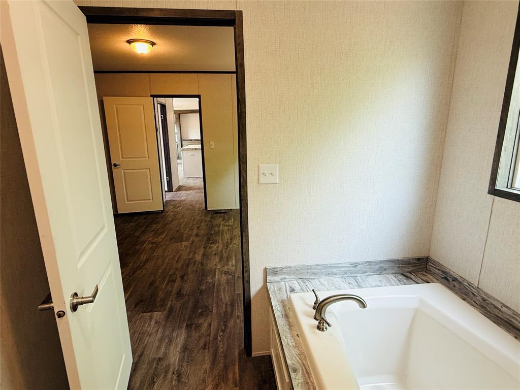 Oak Trail Shores Sec F - Residential