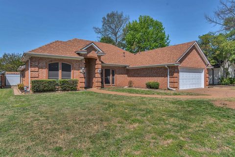 304 Eastwood Drive, Keller, TX 76248 - #: 20894847