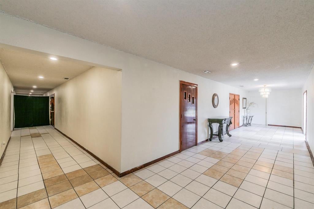 5007 Ivy Lane