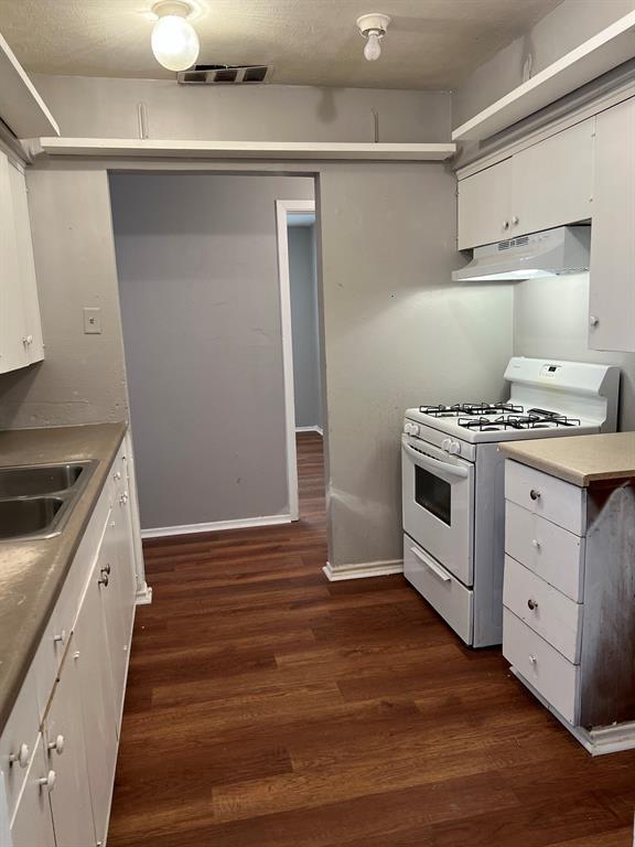 4293 Leland College Drive