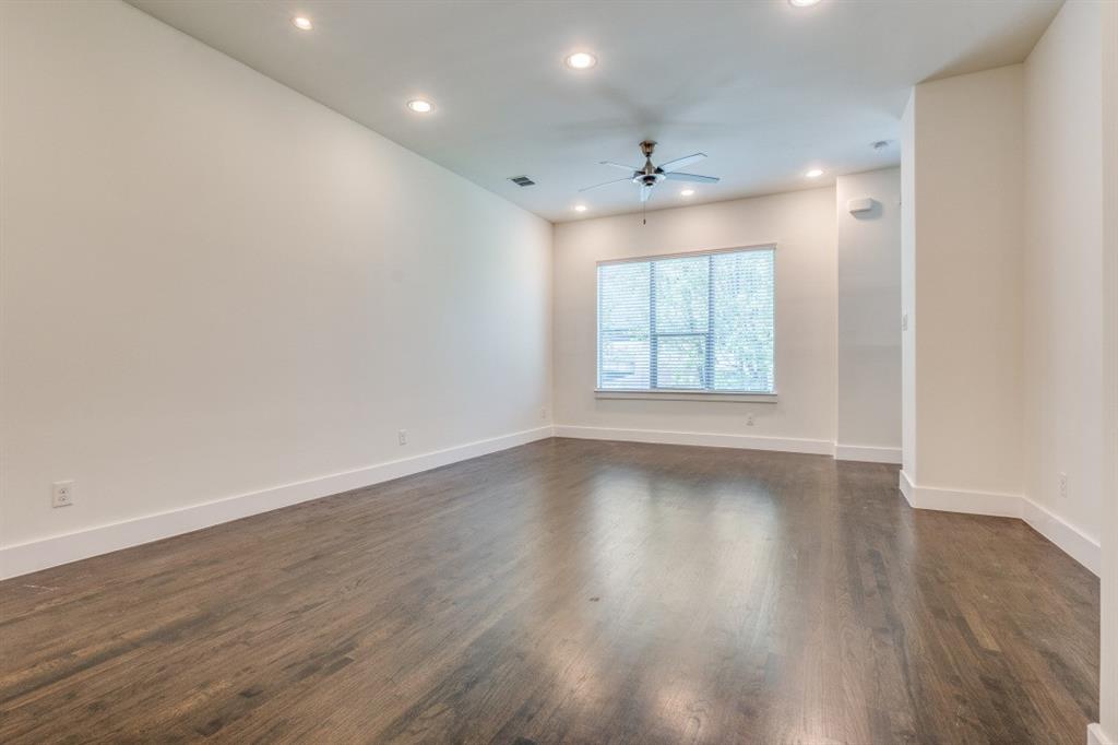 Flora Street Twnhms #1 Cb 2594 - Residential Lease