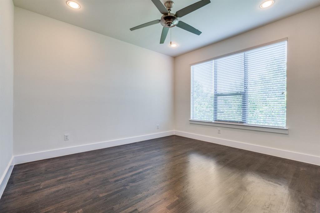 Flora Street Twnhms #1 Cb 2594 - Residential Lease