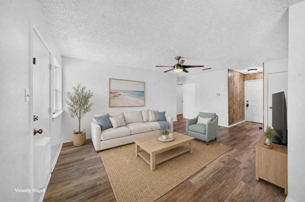 2461 Lisa Street