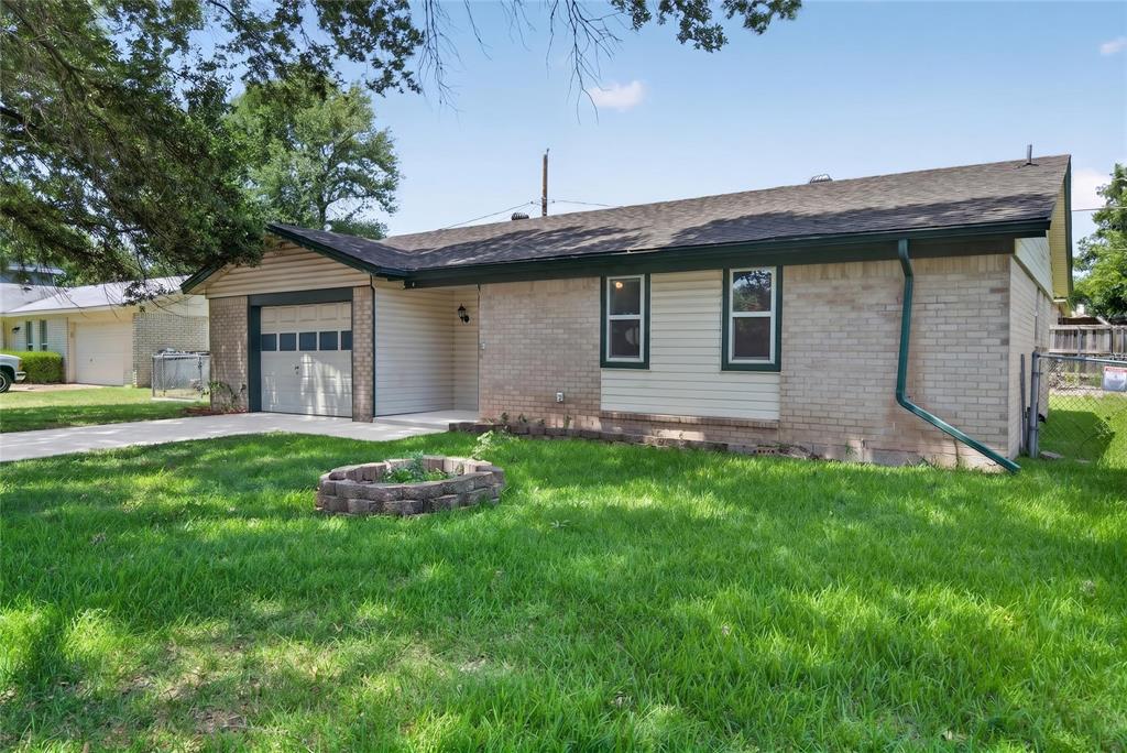 2461 Lisa Street