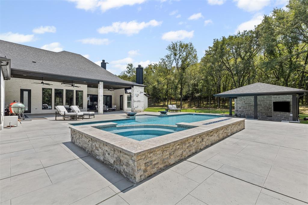 Tres Vistas Estates - Residential