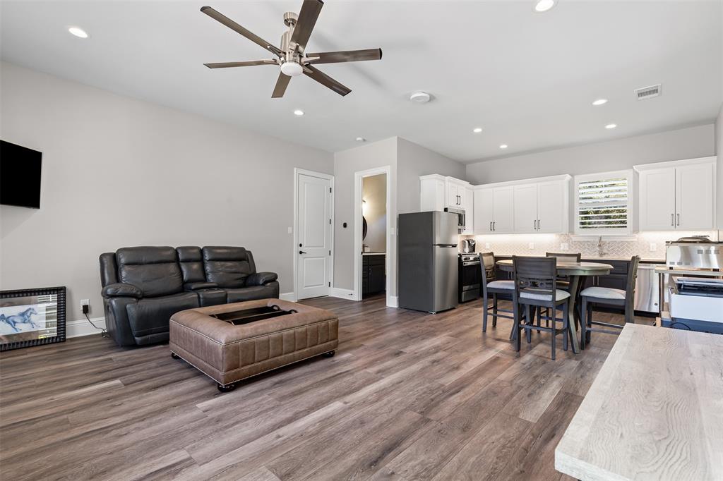 Tres Vistas Estates - Residential