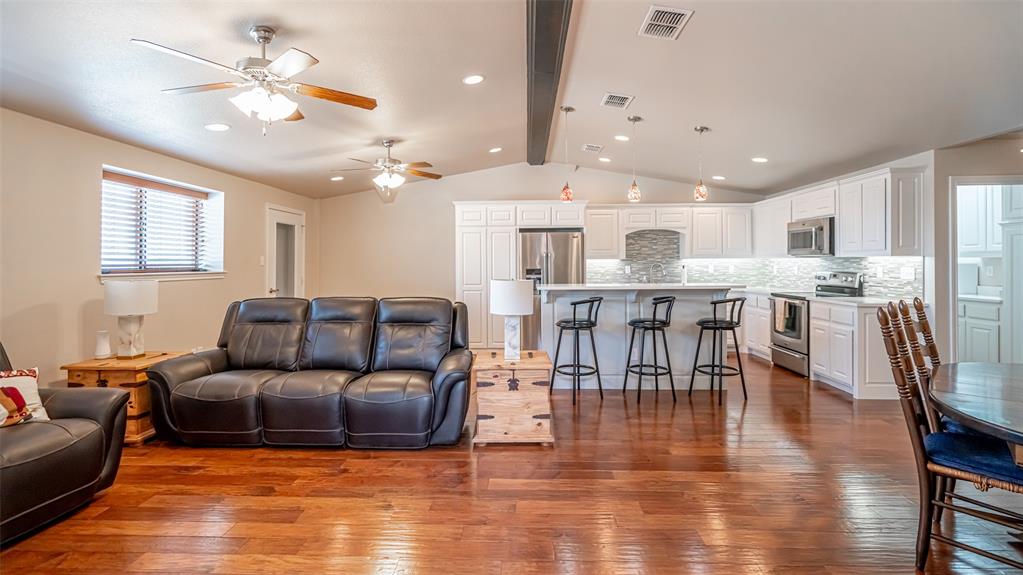 Hicks Airfield - Residential