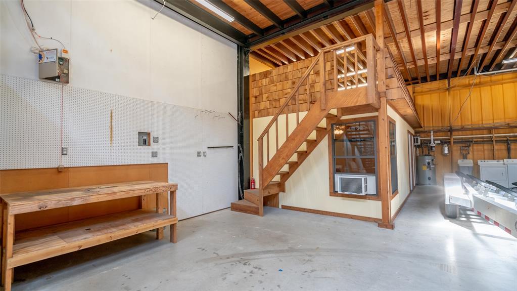 Hicks Airfield - Residential