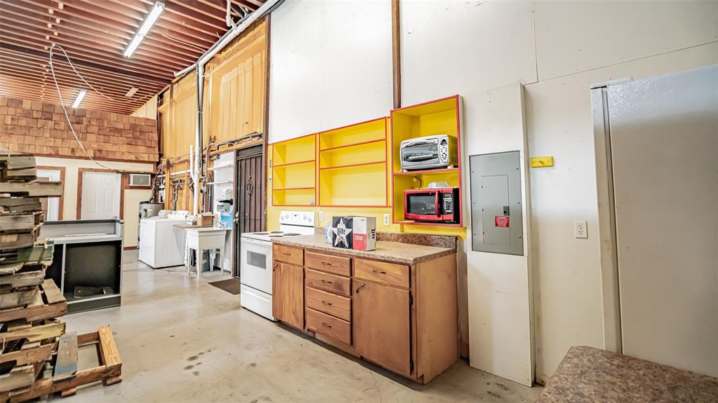 Hicks Airfield - Residential