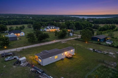 Photo of 979 Private Road 3784, Quinlan, TX 75474 (MLS # 21275815)