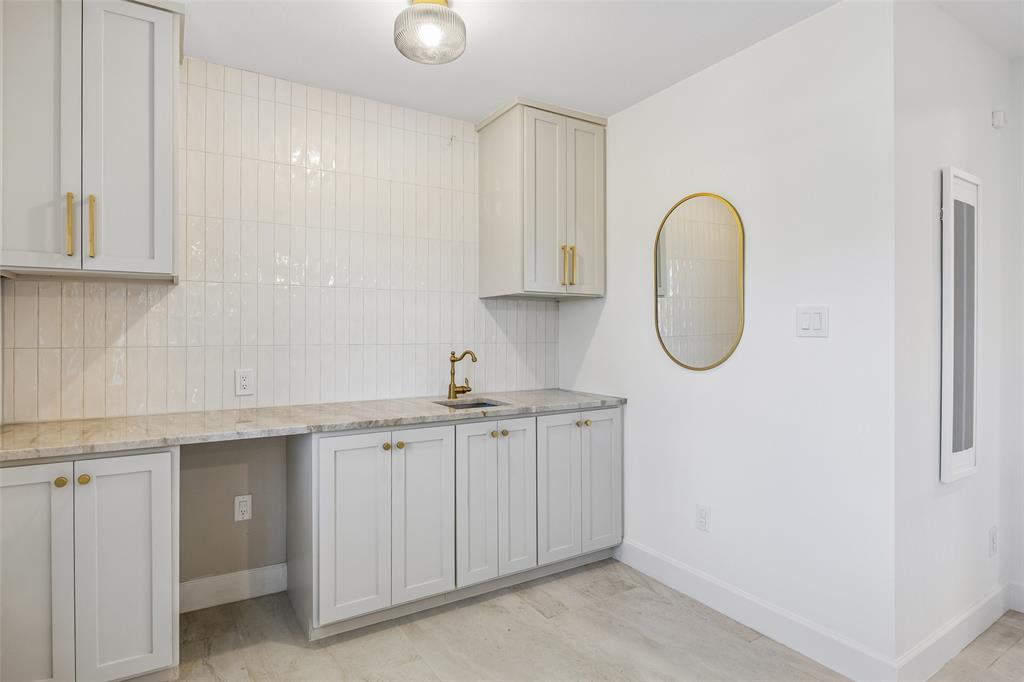 Casa Linda Estates - Residential