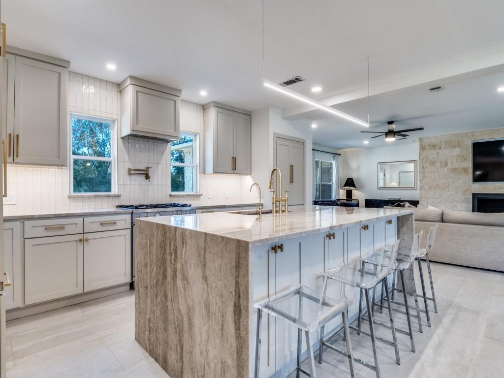 Casa Linda Estates - Residential