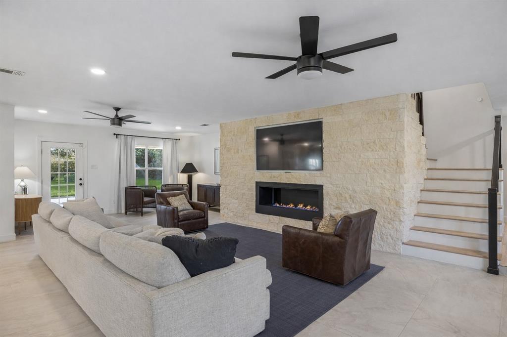 Casa Linda Estates - Residential