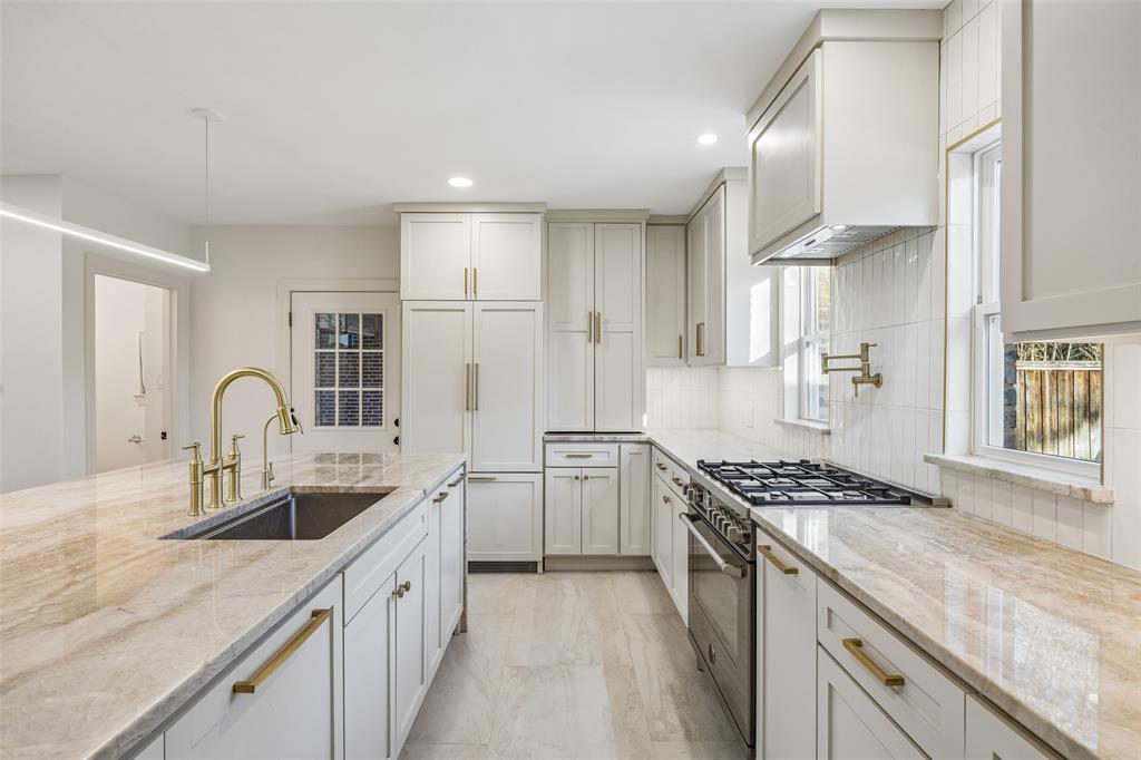 Casa Linda Estates - Residential