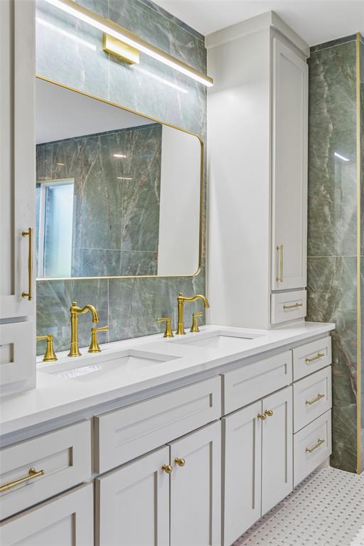 Casa Linda Estates - Residential